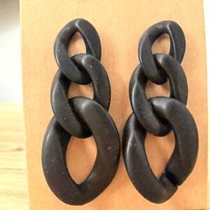 Elegant Black Chain Earrings